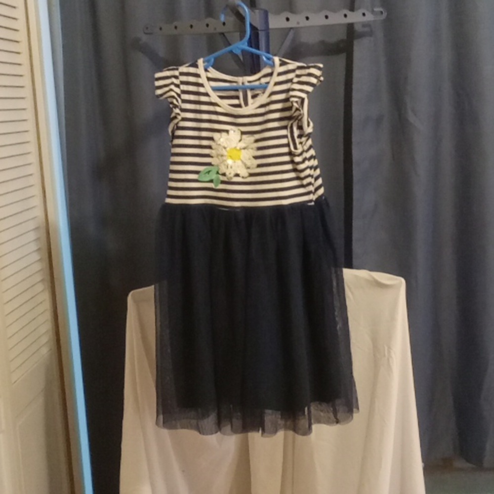 Girls blue with daisy dress